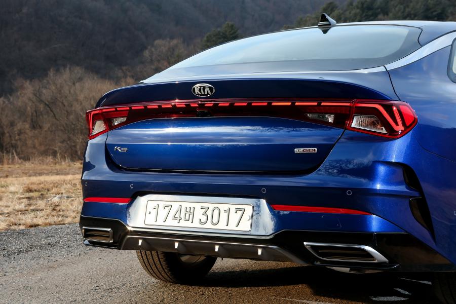 Детали экстерьера Kia K5 2019 года  (фото 15 из 44)